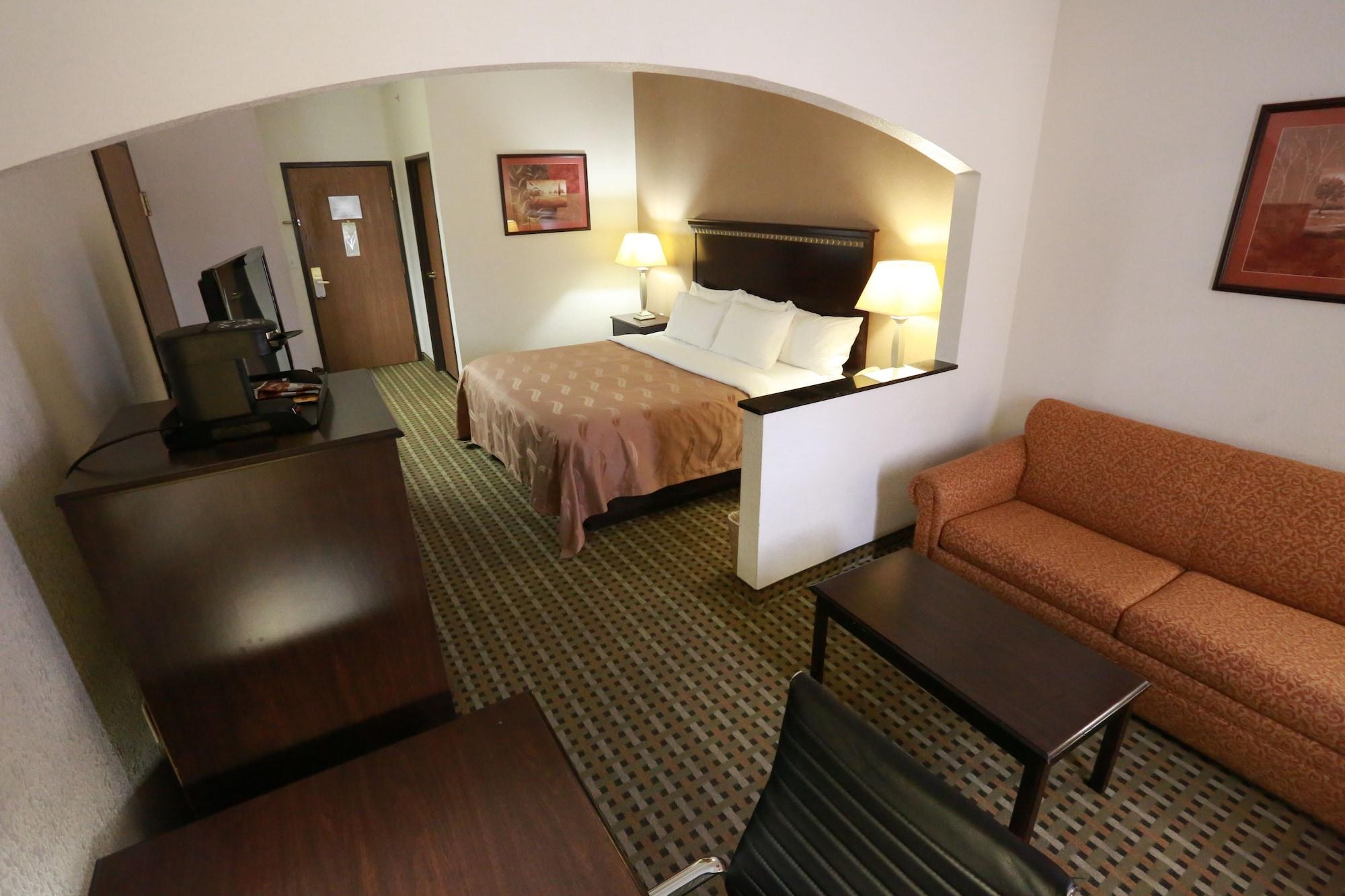 Quality Suites Burleson - Ft Worth Esterno foto