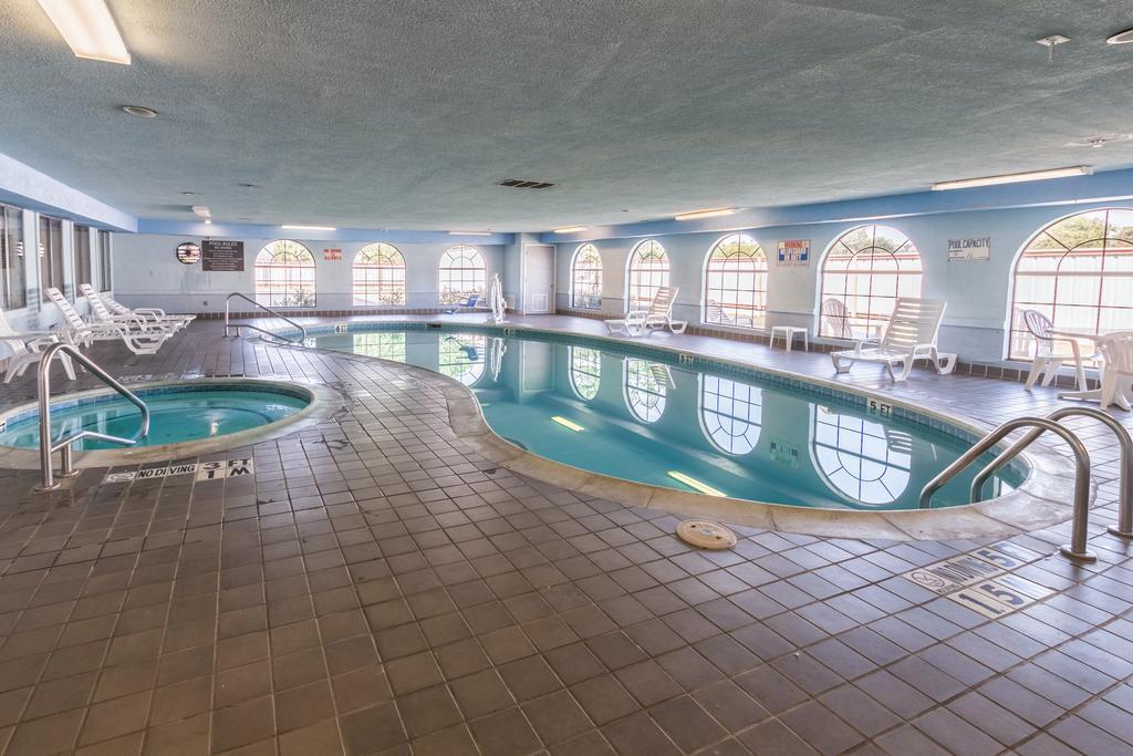 Quality Suites Burleson - Ft Worth Esterno foto