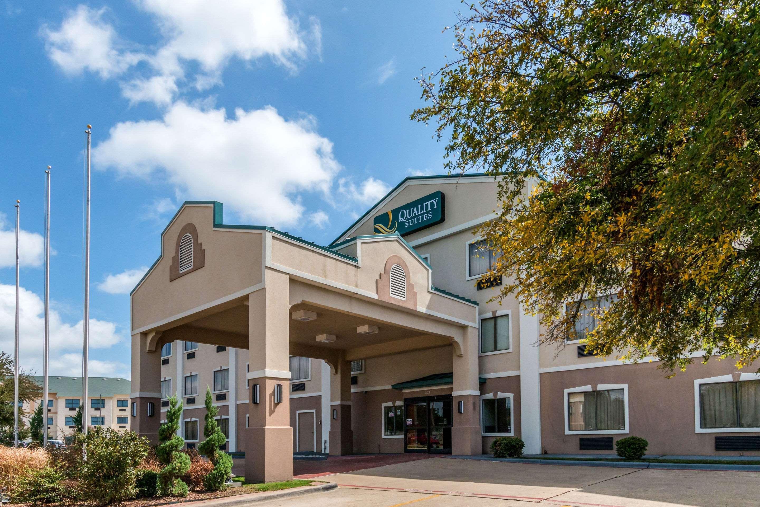 Quality Suites Burleson - Ft Worth Esterno foto