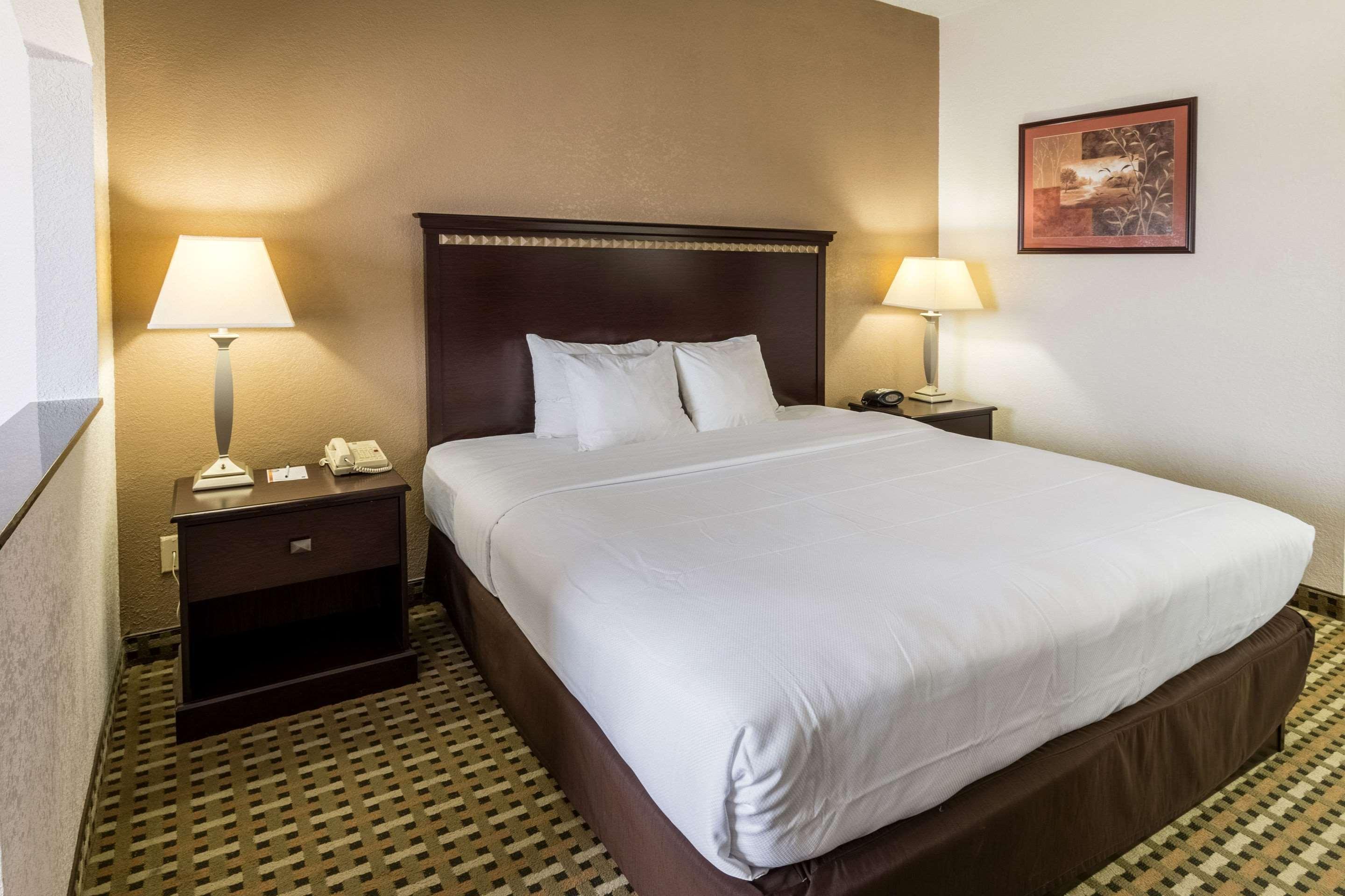 Quality Suites Burleson - Ft Worth Esterno foto