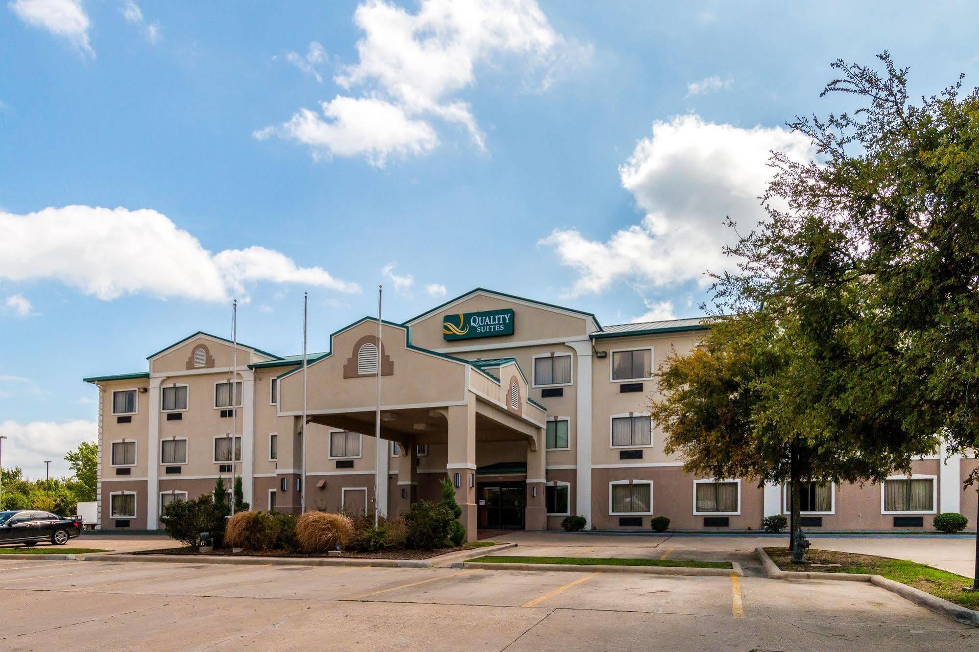 Quality Suites Burleson - Ft Worth Esterno foto